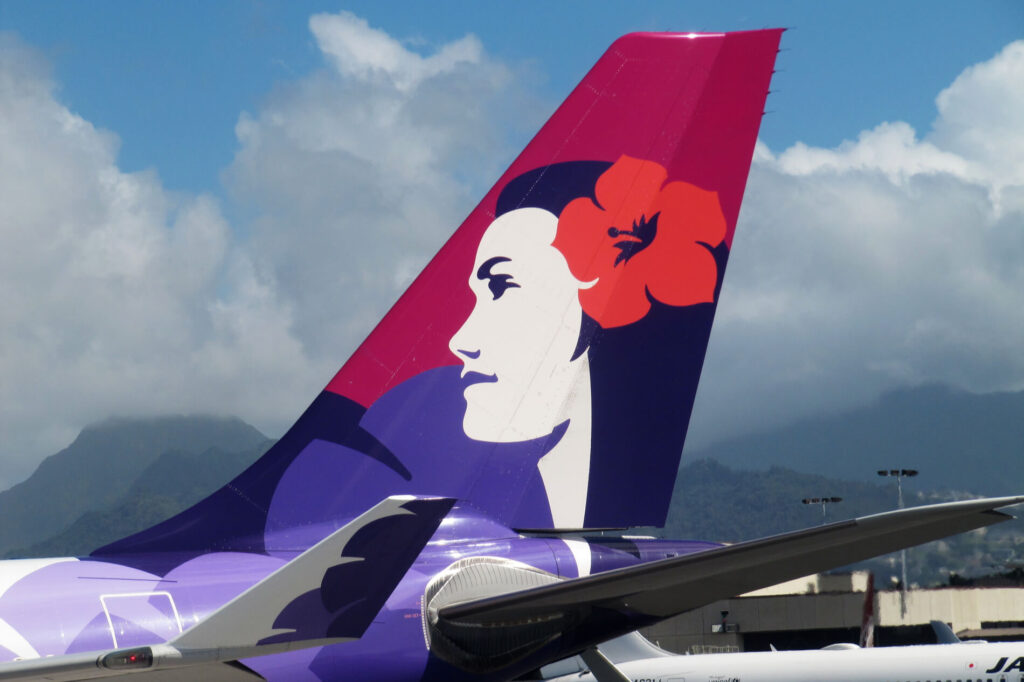 hawaiian_airlines_airbus_a330_at_honolulu_international_airport_hnl.jpg