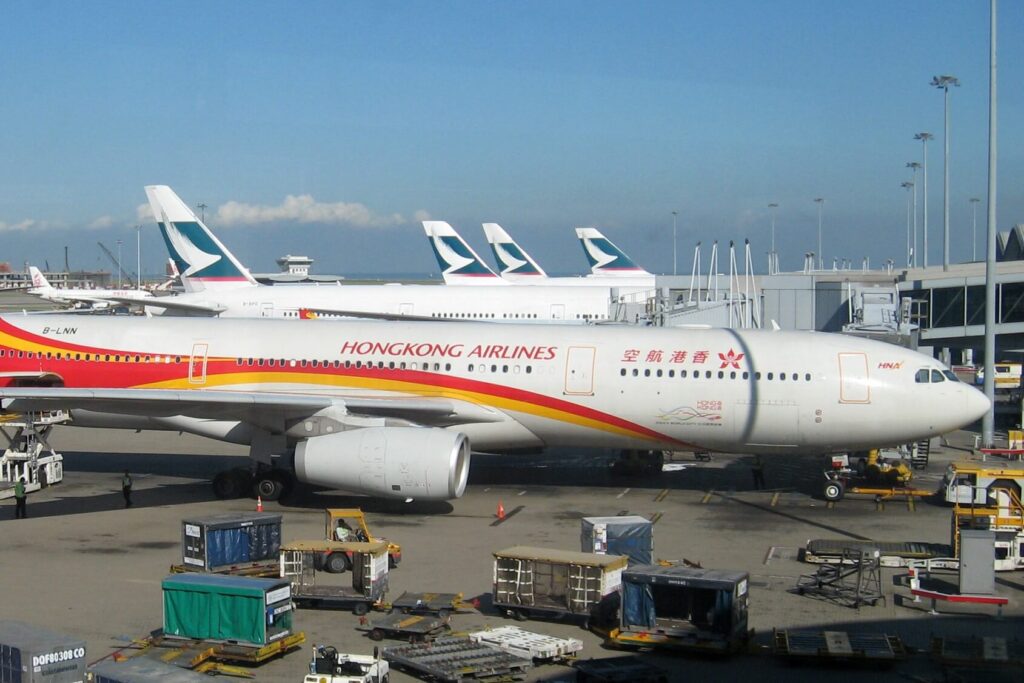 hong_kong_airlines__cathay_pacific_aircraft_in_2013.jpeg