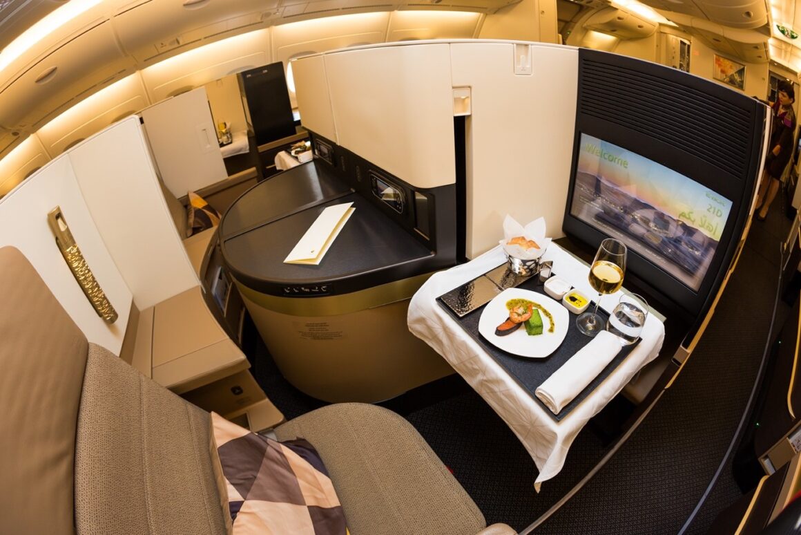 Discover the Top 10 business class airlines for 2023