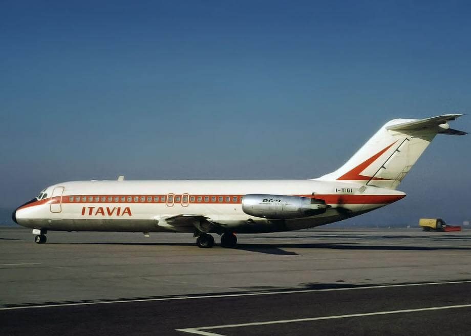 itavia_mcdonnell_douglas_dc-9.jpg