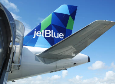 jetblue_airbus_a321_aircraft_tail-1.jpg