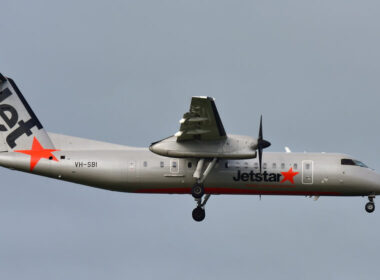 jetstar_new_zealand_de_havilland_canada_dash-8_q300_turboprop-2.jpg