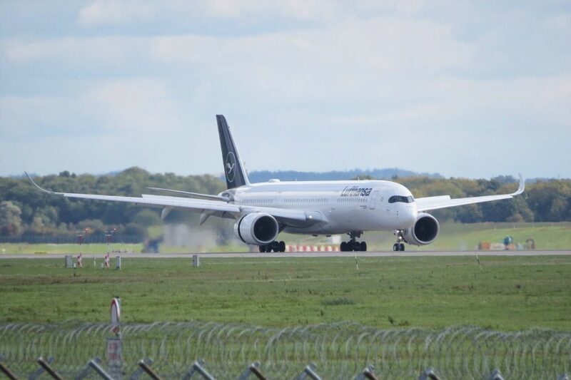 Lufthansaairbusa350 900 Aerotime 0762