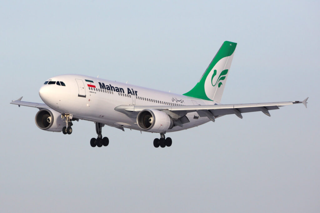 mahan_air_a310-1.jpg