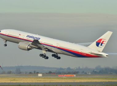 mh370_boeing_777_aviations_unsolved_mystery.jpg