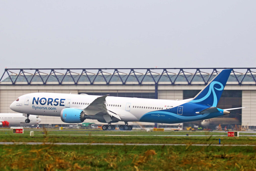 norse_atlantic_b787-9_oe-lnm_landing-1.jpg