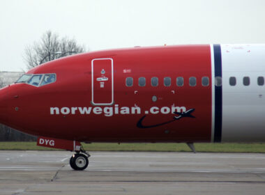 norwegian_boeing_737-800_at_berlin_schonefeld_airport_sxf.jpg