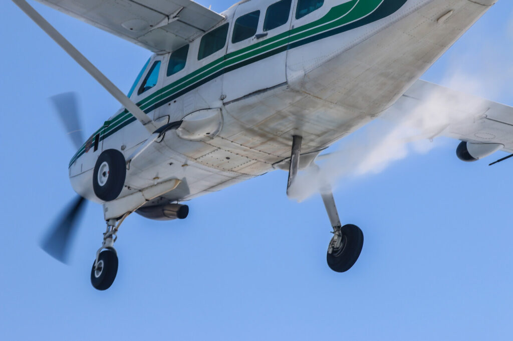 passenger_lands_cessna_209_after_pilot_is_incapacitated.jpg