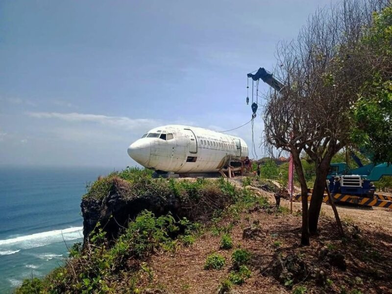 How a Boeing 737 became a private luxury villa in Bali - AeroTime