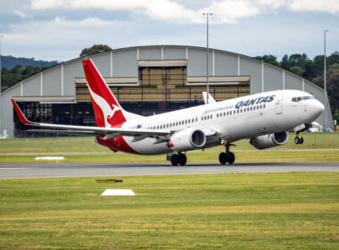 qantas_boeing_737_departing_from_canberra_airport.jpg