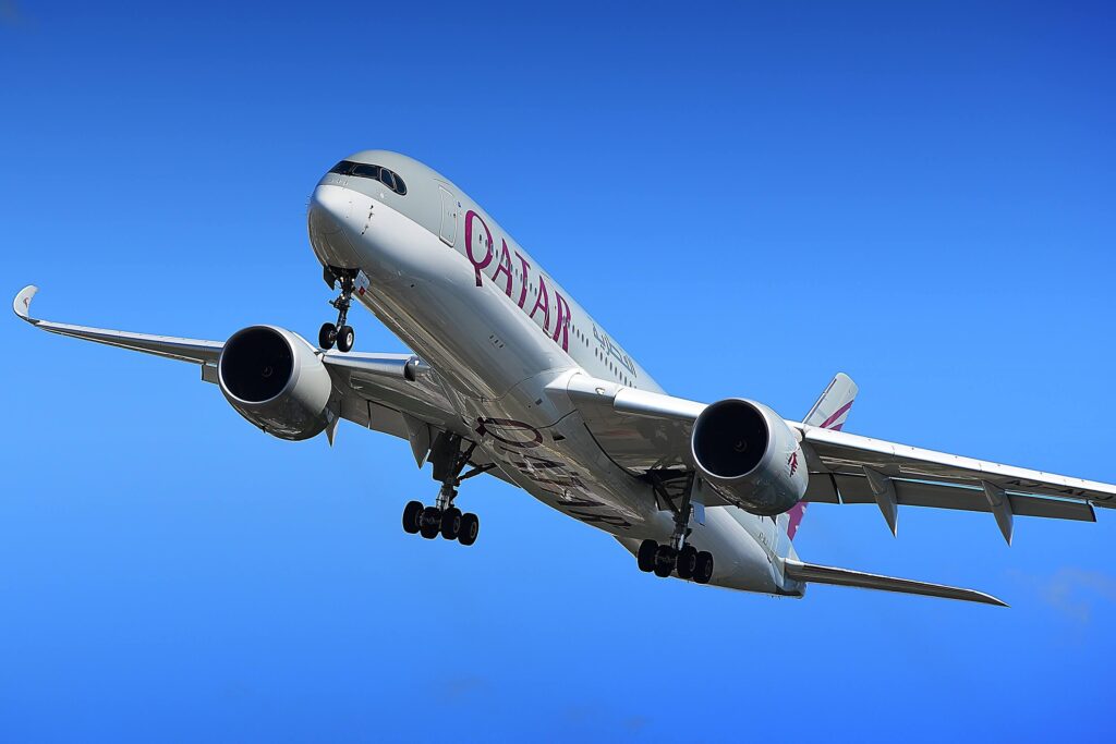 qatar_airways_a350-1.jpg