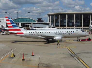 republic-airways-embraer-e-175-lose-control.jpg