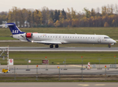 sas_bombardier_crj-900_landing_at_vilnius_airport_vno.jpg