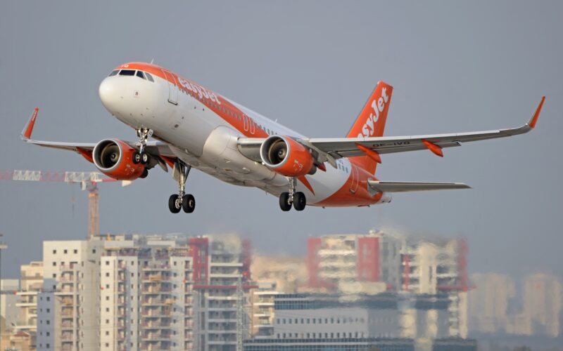 easyJet Airbus A320-200 aircraft