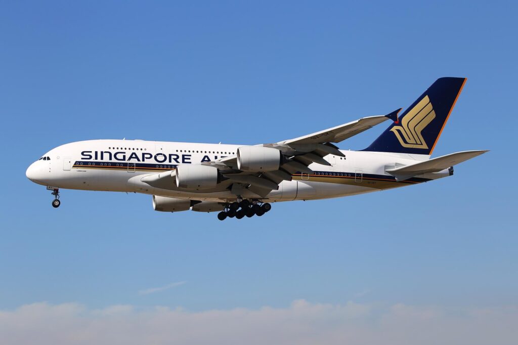 singapore-airlines-boeing-787-3.jpeg