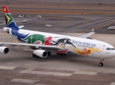 south_african_airways_airbus_a340_in_a_special_olympic_team_color_livery.jpg