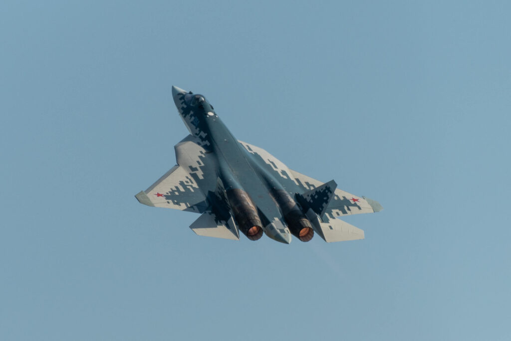 sukhoi_su-57_felon-1-2.jpg