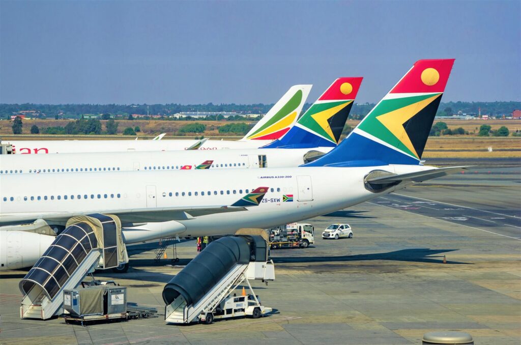 tail_wings_of_south_african_airways_aircraft.jpg