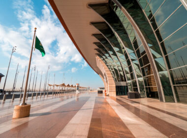 terminal_1_at_the_king_abdulaziz_international_airport_jed.jpg