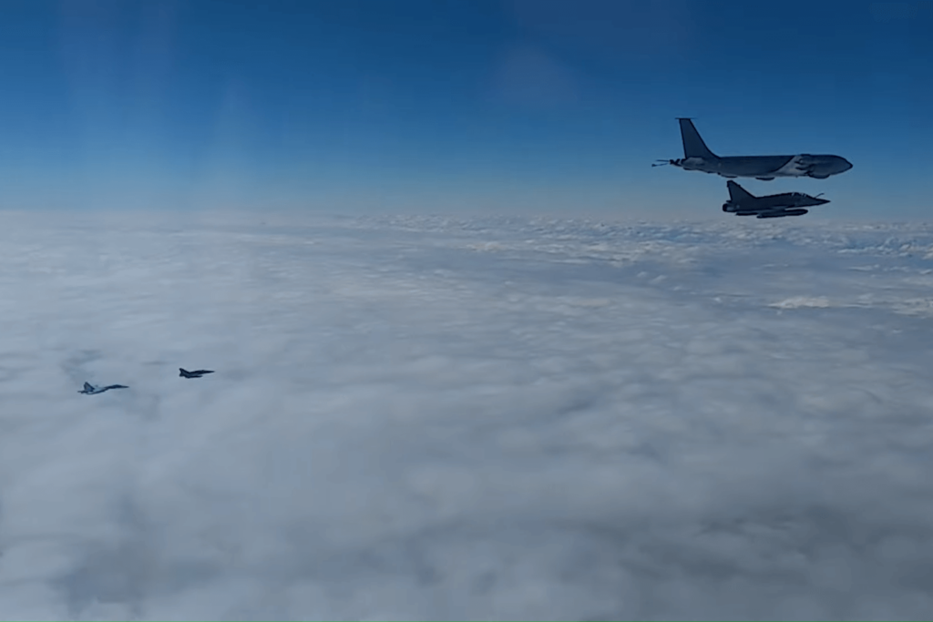 the_french_flight_group_intercepted_by_russia-1.png