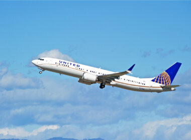 united_airlines_boeing_737_max_departing_los_angeles_international_airport_lax-1.jpg