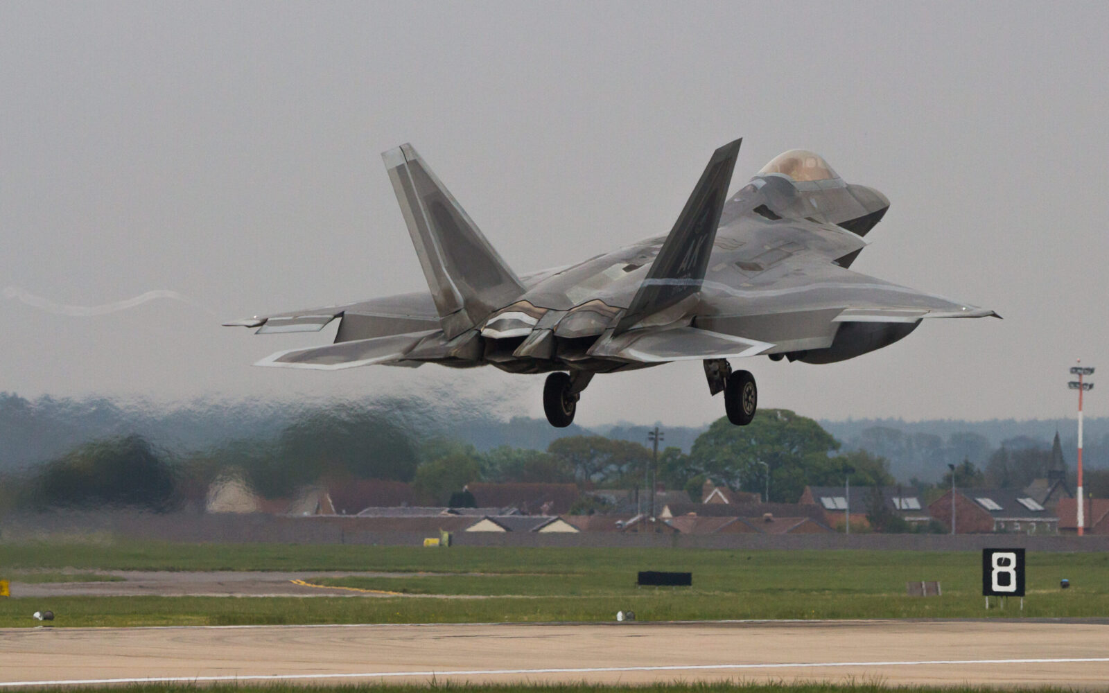 US Deploys F-22 Raptors To Deter Russia In The Middle East