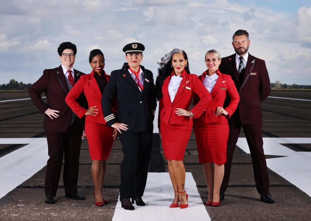 virgin_atlantic_crew_pose_with_michelle_visage.jpg