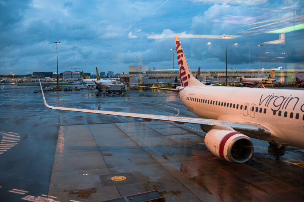 virgin_australia_aircraft_on_parking_bay_in_sydney-1.jpg