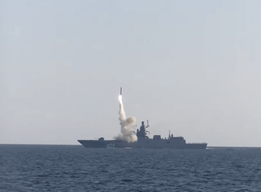 zircon_hypersonic_missile_being_fired_from_a_russian_frigate.png